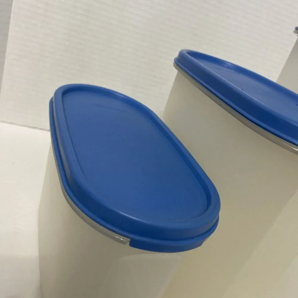 Lot of 3 pieces of Tupperware with lids Cornflower Blue 4-3/4C 7-1/4C 9-3/4C